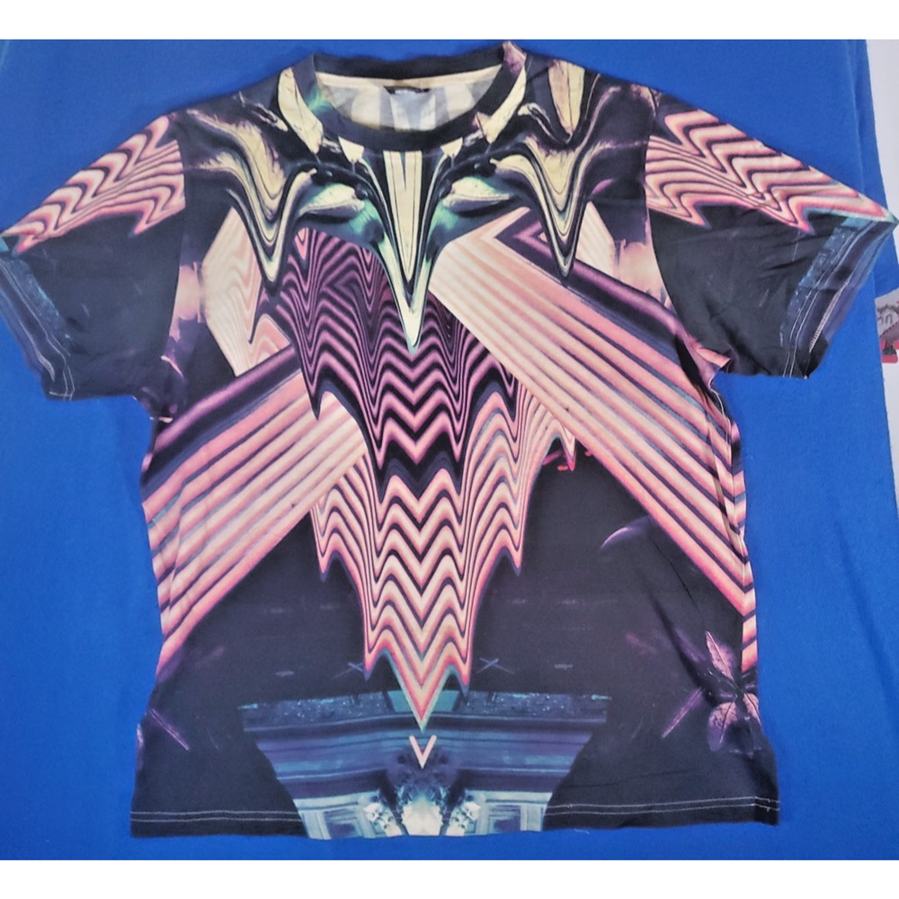 Vintage Illustrated People T-Shirt Men's Size Medium Geometric Shape